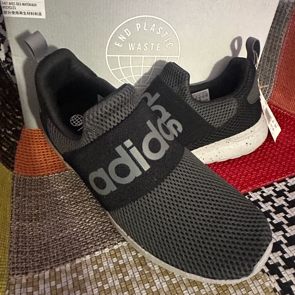 NWT Adidas youth sneakers